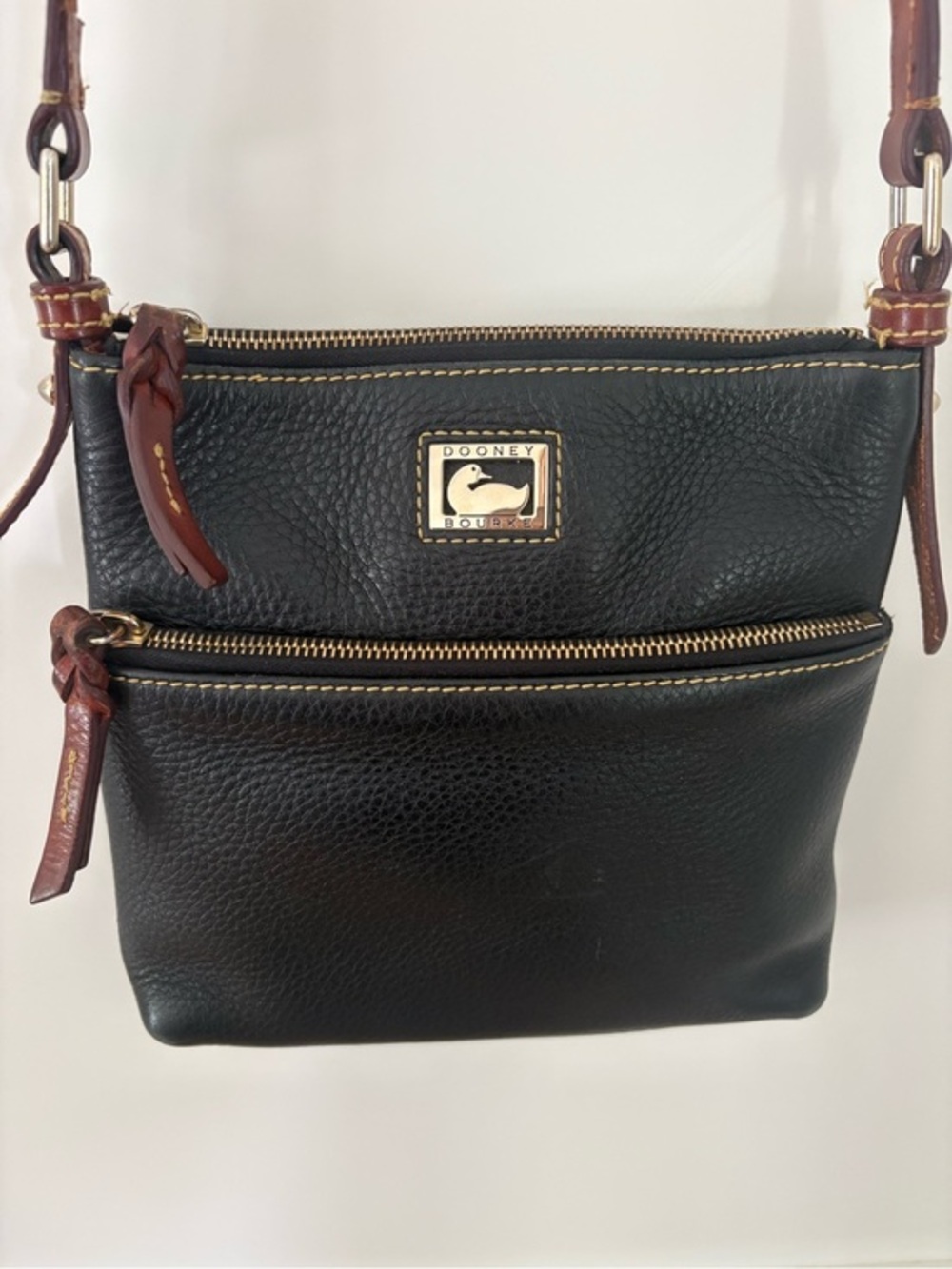 Dooney & Bourke Pebbled Leather Crossbody Bag – Black & Brown – Gold Hardware